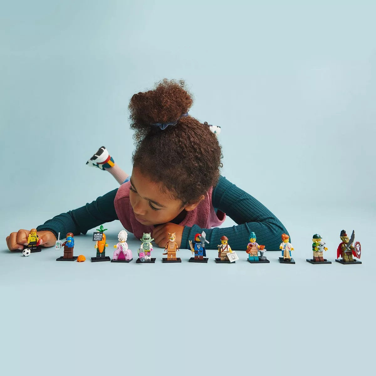 Minifigures Series 24